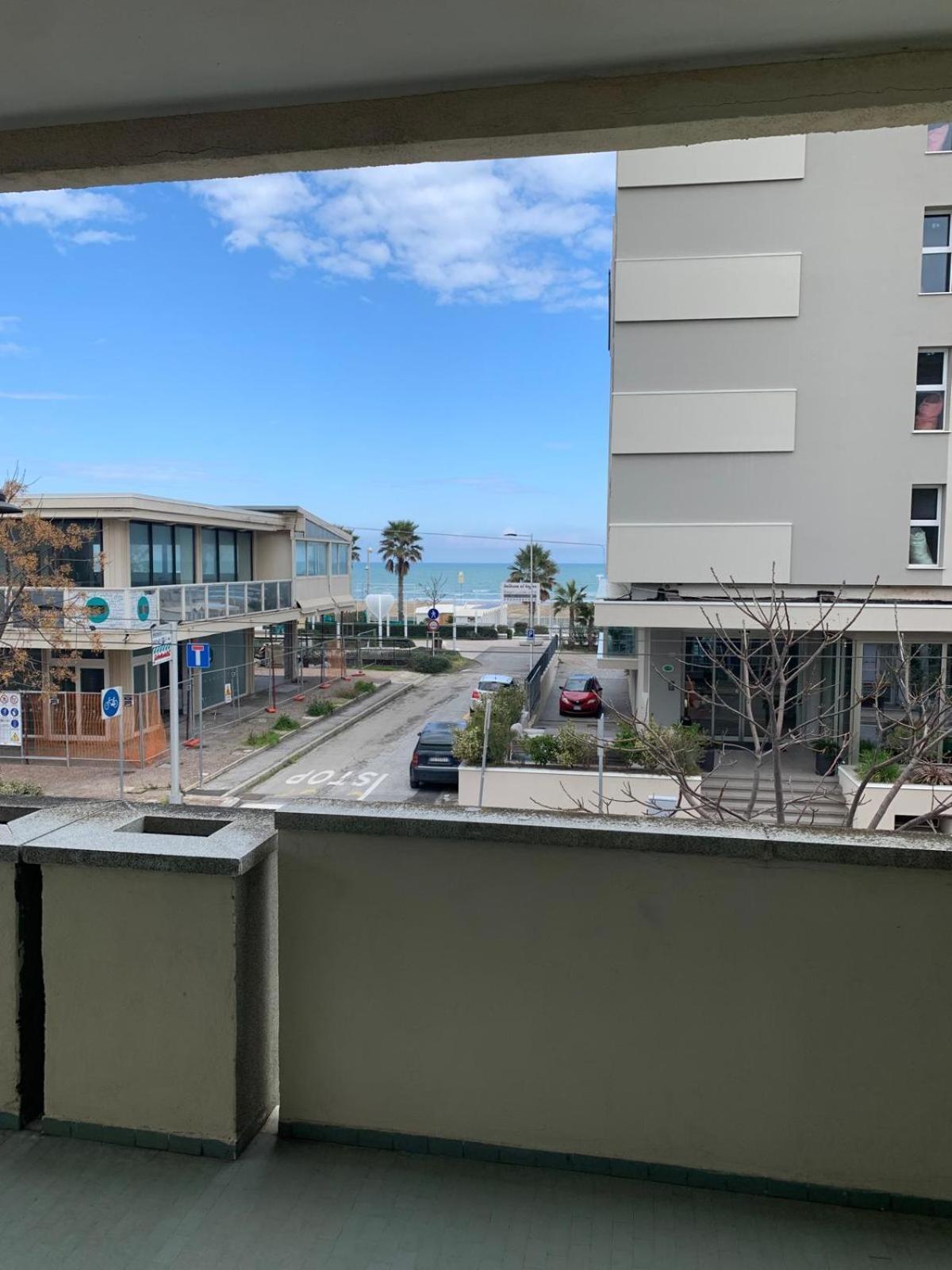 Hotel Panoramic Riccione Bagian luar foto